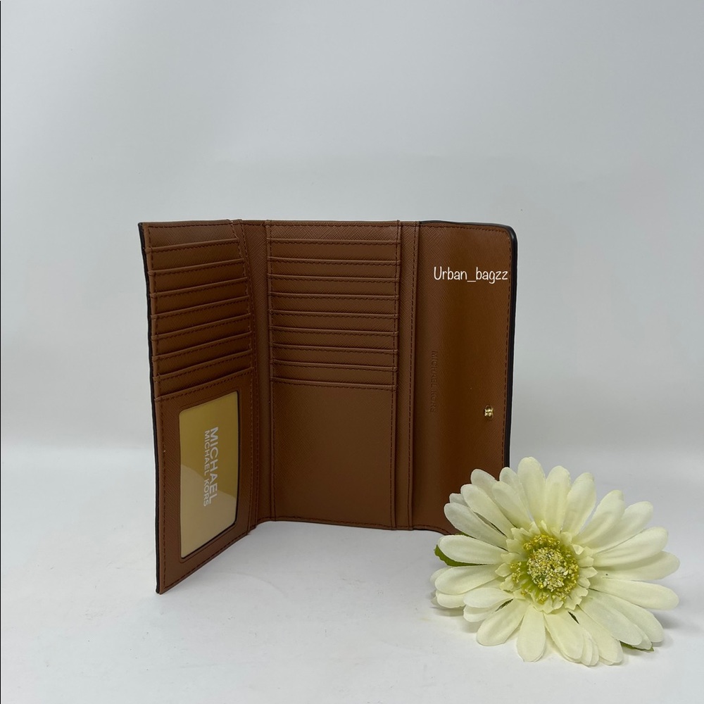 Michael Kors JST Large Trifold Wallet - Picture 8 of 10